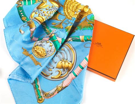 fiocchi con foulard di hermes